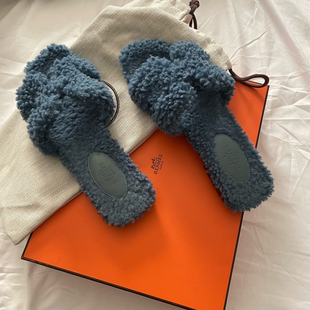Authentic Hermes Shearling Slides. - image 4